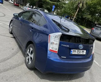 Toyota Prius 2010 met Vooraandrijving systeem, beschikbaar in Koetaisi.