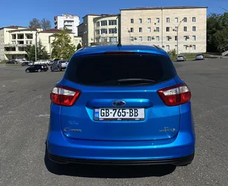 Interieur van Ford C-Max te huur in Georgië. Een geweldige auto met 5 zitplaatsen en een Automatisch transmissie.