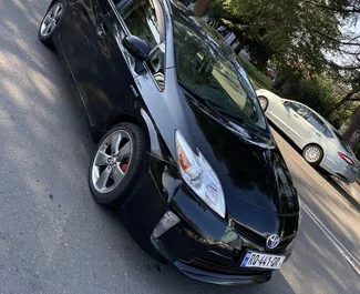 Autohuur Toyota Prius 2013 in in Georgië, met Hybride brandstof en 170 pk ➤ Vanaf 83 GEL per dag.