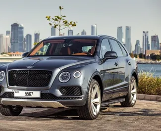 Autohuur Bentley Bentayga #4927 Automatisch in Dubai, uitgerust met 4,0L motor ➤ Van Sheshan in de VAE.