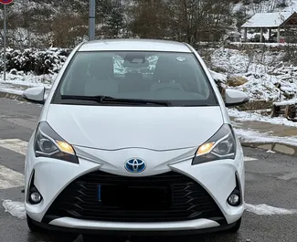 Autohuur Toyota Yaris #8135 Automatisch in Becici, uitgerust met 1,5L motor ➤ Van Filip in Montenegro.