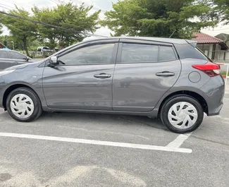 Autohuur Toyota Yaris Ativ #8107 Automatisch op de luchthaven van Samui, uitgerust met 1,2L motor ➤ Van Alonggorn in Thailand.