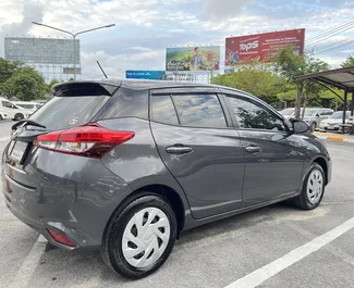 Autohuur Toyota Yaris Ativ 2023 in in Thailand, met Benzine brandstof en 92 pk ➤ Vanaf 800 THB per dag.