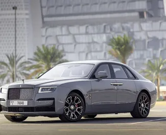 Vooraanzicht van een huurauto Rolls-Royce Ghost 2 in Dubai, Verenigde Arabische Emiraten ✓ Auto #8002. ✓ Transmissie Automatisch TM ✓ 0 beoordelingen.