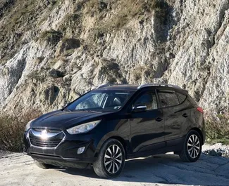 Vooraanzicht van een huurauto Hyundai Tucson in Durrës, Albanië ✓ Auto #8518. ✓ Transmissie Automatisch TM ✓ 0 beoordelingen.