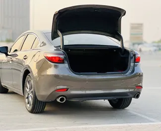 Verhuur Mazda 6. Comfort, Premium Auto te huur in de VAE ✓ Borg van Zonder Borg ✓ Verzekeringsmogelijkheden TPL, FDW, Jonge.