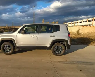 Autohuur Jeep Renegade 2018 in in Georgië, met Benzine brandstof en 147 pk ➤ Vanaf 100 GEL per dag.