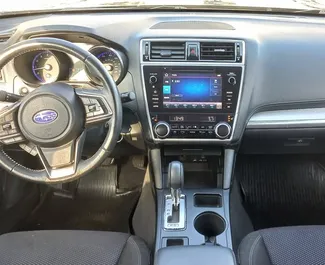 Benzine motor van 2,5L van Subaru Outback 2019 te huur in Tbilisi.