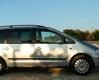 Autohuur Volkswagen Sharan #8206 Automatisch in Durrës, uitgerust met 1,9L motor ➤ Van Slava in Albanië.