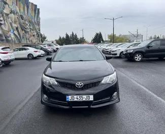 Autohuur Toyota Camry #8349 Automatisch op de luchthaven van Tbilisi, uitgerust met 2,5L motor ➤ Van Beka in Georgië.