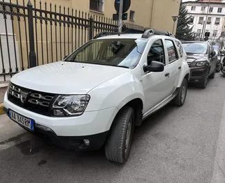 Vooraanzicht van een huurauto Dacia Duster in Tirana, Albanië ✓ Auto #4712. ✓ Transmissie Handmatig TM ✓ 0 beoordelingen.