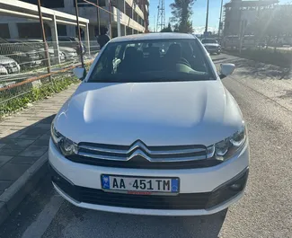 Vooraanzicht van een huurauto Citroen C-Elysee in Tirana, Albanië ✓ Auto #8380. ✓ Transmissie Handmatig TM ✓ 0 beoordelingen.