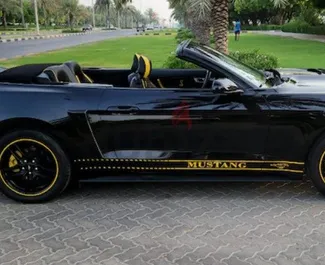 Autohuur Ford Mustang Cabrio #8412 Automatisch in Dubai, uitgerust met 4,0L motor ➤ Van Jose in de VAE.