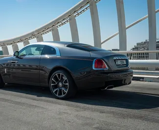 Rolls-Royce Wraith 2019 beschikbaar voor verhuur in Dubai, met een kilometerlimiet van 250 km/dag.