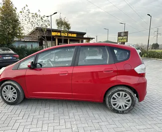 Verhuur Honda Jazz. Economy, Comfort Auto te huur in Albanië ✓ Borg van Borg van 100 EUR ✓ Verzekeringsmogelijkheden TPL, FDW.