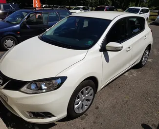 Vooraanzicht van een huurauto Nissan Pulsar in Burgas, Bulgarije ✓ Auto #8597. ✓ Transmissie Automatisch TM ✓ 0 beoordelingen.