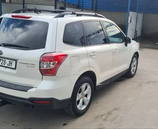 Benzine motor van 2,5L van Subaru Forester 2014 te huur in Tbilisi.