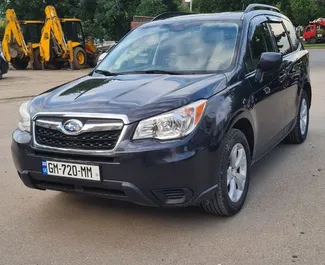 Vooraanzicht van een huurauto Subaru Forester in Tbilisi, Georgië ✓ Auto #8921. ✓ Transmissie Automatisch TM ✓ 0 beoordelingen.