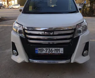 Autohuur Toyota Noah #8929 Automatisch op de luchthaven van Koetaisi, uitgerust met 2,0L motor ➤ Van Nika in Georgië.