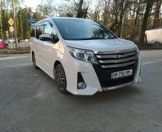 Autohuur Toyota Noah 2020 in in Georgië, met Benzine brandstof en 180 pk ➤ Vanaf 184 GEL per dag.