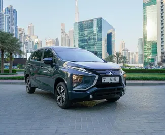 Vooraanzicht van een huurauto Mitsubishi Xpander in Dubai, Verenigde Arabische Emiraten ✓ Auto #8731. ✓ Transmissie Automatisch TM ✓ 0 beoordelingen.