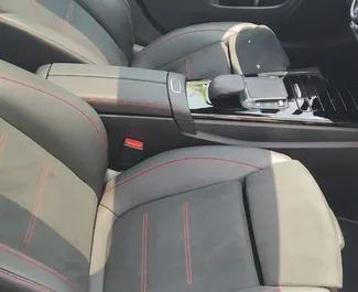 Verhuur Mercedes-Benz CLA200. Comfort, Premium Auto te huur in de VAE ✓ Borg van Zonder Borg ✓ Verzekeringsmogelijkheden TPL, SCDW, Passagiers, Diefstal, Geen storting.