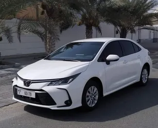 Vooraanzicht van een huurauto Toyota Corolla Sedan in Dubai, Verenigde Arabische Emiraten ✓ Auto #8621. ✓ Transmissie Automatisch TM ✓ 0 beoordelingen.