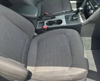 Verhuur Volkswagen Passat. Comfort, Premium Auto te huur in de VAE ✓ Borg van Zonder Borg ✓ Verzekeringsmogelijkheden TPL, SCDW, Passagiers, Diefstal, Geen storting.