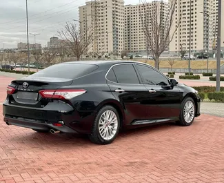 Autohuur Toyota Camry 2020 in in Armenië, met Benzine brandstof en 249 pk ➤ Vanaf 56 USD per dag.