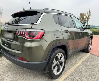 Autohuur Jeep Compass 2017 in in Armenië, met Benzine brandstof en 180 pk ➤ Vanaf 56 USD per dag.