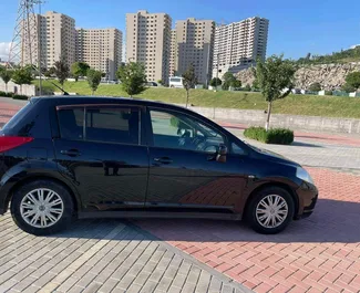 Nissan Tiida 2007 beschikbaar voor verhuur in Jerevan, met een kilometerlimiet van onbeperkt.