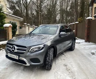 Vooraanzicht van een huurauto Mercedes-Benz GLC-Class in Kaliningrad, Rusland ✓ Auto #8979. ✓ Transmissie Automatisch TM ✓ 0 beoordelingen.