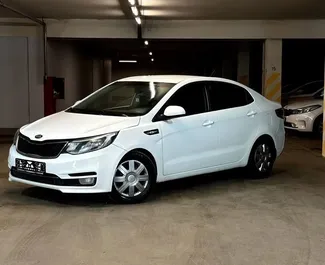 Vooraanzicht van een huurauto Kia Rio in Bakoe, Azerbeidzjan ✓ Auto #9075. ✓ Transmissie Automatisch TM ✓ 0 beoordelingen.