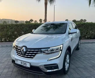 Vooraanzicht van een huurauto Renault Koleos in Dubai, Verenigde Arabische Emiraten ✓ Auto #5124. ✓ Transmissie Automatisch TM ✓ 0 beoordelingen.