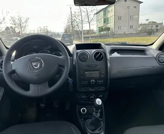 Dacia Duster 2017 beschikbaar voor verhuur in Tirana, met een kilometerlimiet van onbeperkt.