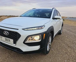 Vooraanzicht van een huurauto Hyundai Kona in Dubai, Verenigde Arabische Emiraten ✓ Auto #7098. ✓ Transmissie Automatisch TM ✓ 0 beoordelingen.