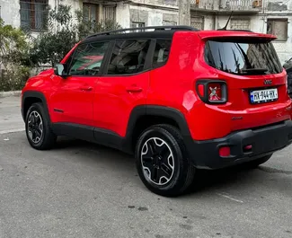 Autohuur Jeep Renegade 2017 in in Georgië, met Benzine brandstof en 240 pk ➤ Vanaf 137 GEL per dag.