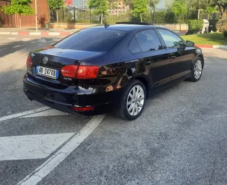 Autohuur Volkswagen Jetta #9487 Automatisch in Tirana, uitgerust met 2,0L motor ➤ Van Besmir in Albanië.