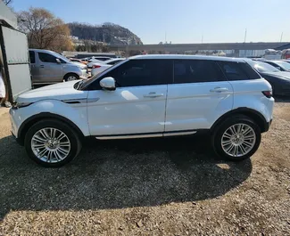 Verhuur Land Rover Range Rover Evoque. Comfort, Premium, Crossover Auto te huur in Albanië ✓ Borg van Borg van 200 EUR ✓ Verzekeringsmogelijkheden TPL, CDW, SCDW, FDW, Buitenland, Jonge.