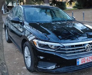 Autohuur Volkswagen Jetta 2019 in in Georgië, met Benzine brandstof en 150 pk ➤ Vanaf 115 GEL per dag.