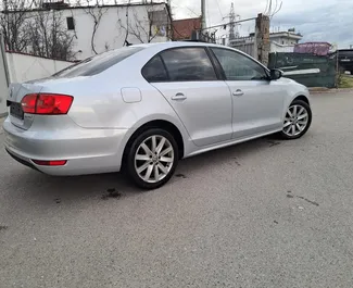 Autohuur Volkswagen Jetta #9567 Automatisch in Tirana, uitgerust met 2,0L motor ➤ Van Besmir in Albanië.