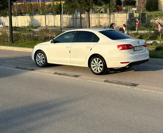 Autohuur Volkswagen Jetta #9574 Automatisch in Tirana, uitgerust met 2,0L motor ➤ Van Besmir in Albanië.