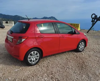 Autohuur Toyota Yaris #9537 Automatisch in Budva, uitgerust met 1,3L motor ➤ Van Nikola in Montenegro.