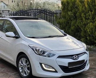 Autohuur Hyundai i30 2013 in in Albanië, met Diesel brandstof en 110 pk ➤ Vanaf 31 EUR per dag.