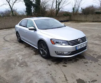 Autohuur Volkswagen Passat 2013 in in Georgië, met Benzine brandstof en 180 pk ➤ Vanaf 115 GEL per dag.