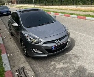 Autohuur Hyundai i30 2013 in in Albanië, met Diesel brandstof en 110 pk ➤ Vanaf 22 EUR per dag.