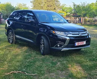 Autohuur Mitsubishi Outlander Xl 2017 in in Georgië, met Benzine brandstof en 180 pk ➤ Vanaf 110 GEL per dag.