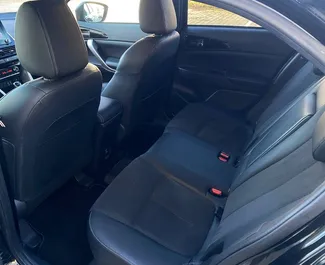 Interieur van Mitsubishi Eclipse Cross te huur in Tsjechië. Een geweldige auto met 5 zitplaatsen en een Automatisch transmissie.