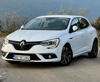 Vooraanzicht van een huurauto Renault Megane in Budva, Montenegro ✓ Auto #9845. ✓ Transmissie Automatisch TM ✓ 0 beoordelingen.