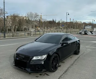 Vooraanzicht van een huurauto Audi A7 in Tbilisi, Georgië ✓ Auto #9737. ✓ Transmissie Automatisch TM ✓ 0 beoordelingen.